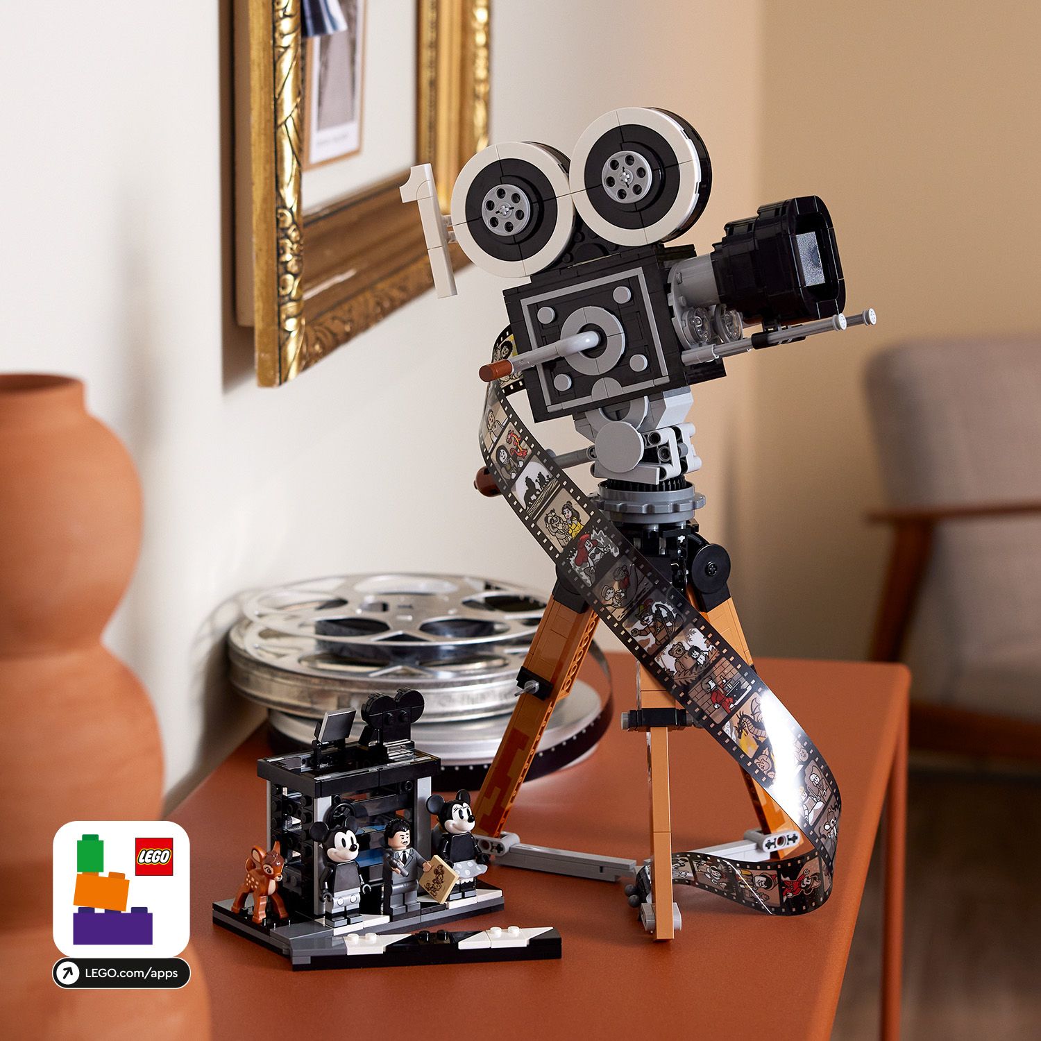 BrickMagic.Asia | 43230 LEGO® ǀ Disney Walt Disney Tribute Camera