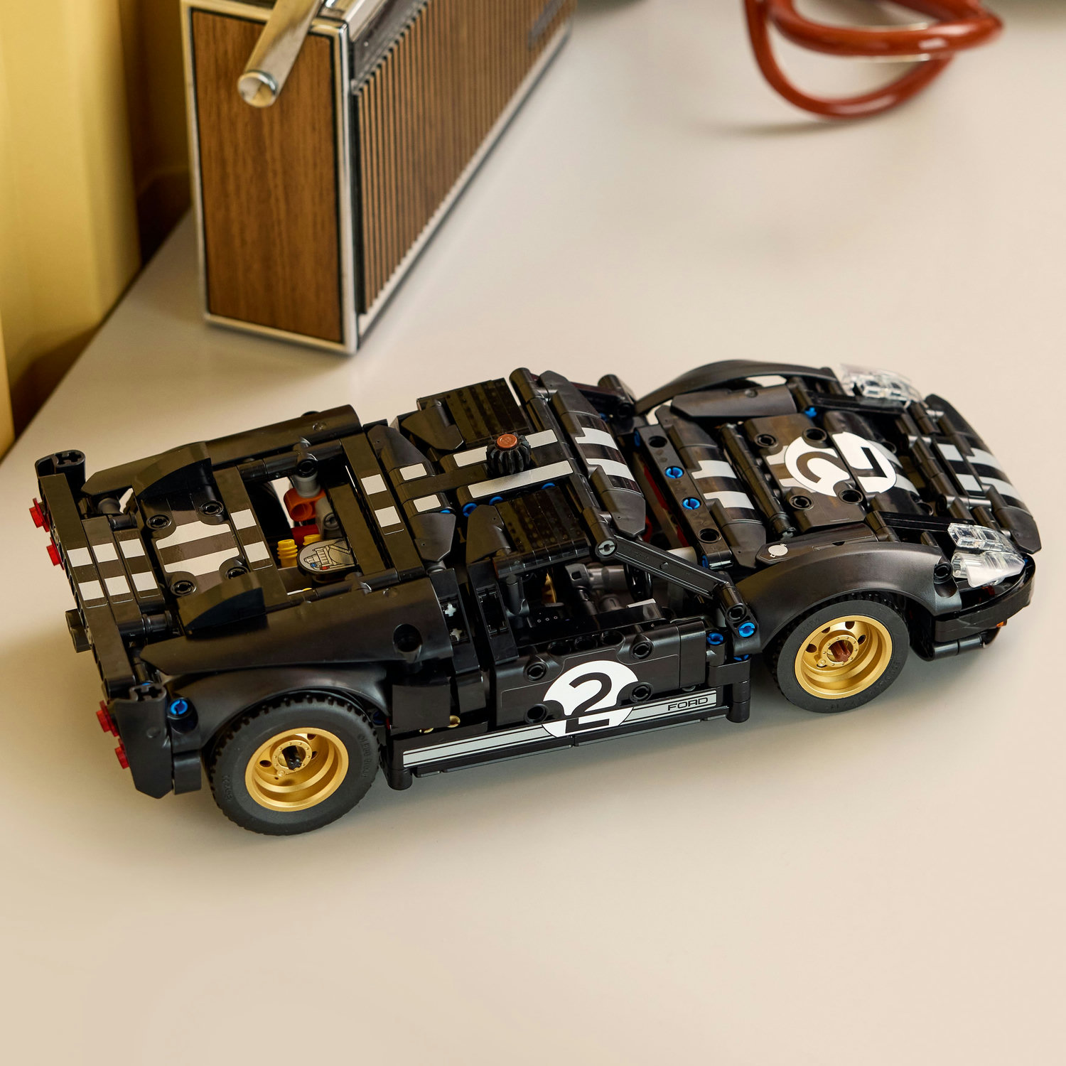 BrickMagic.Asia | 42223 LEGO® Technic 1966 Ford GT40 MKII Race Car