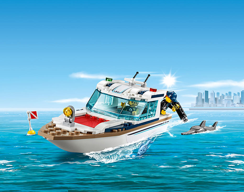 lego diving yacht 2019
