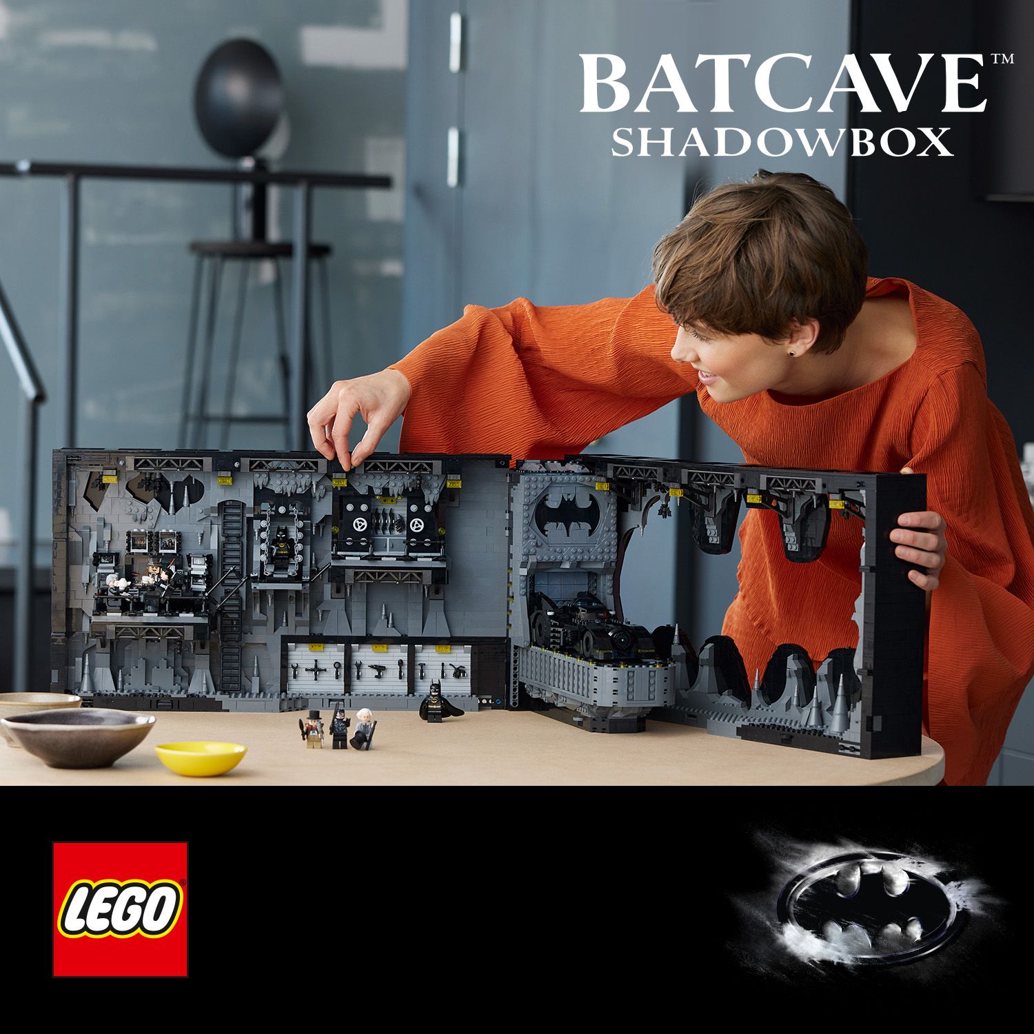 LEGO® Batcave™ Shadow Box - 76252