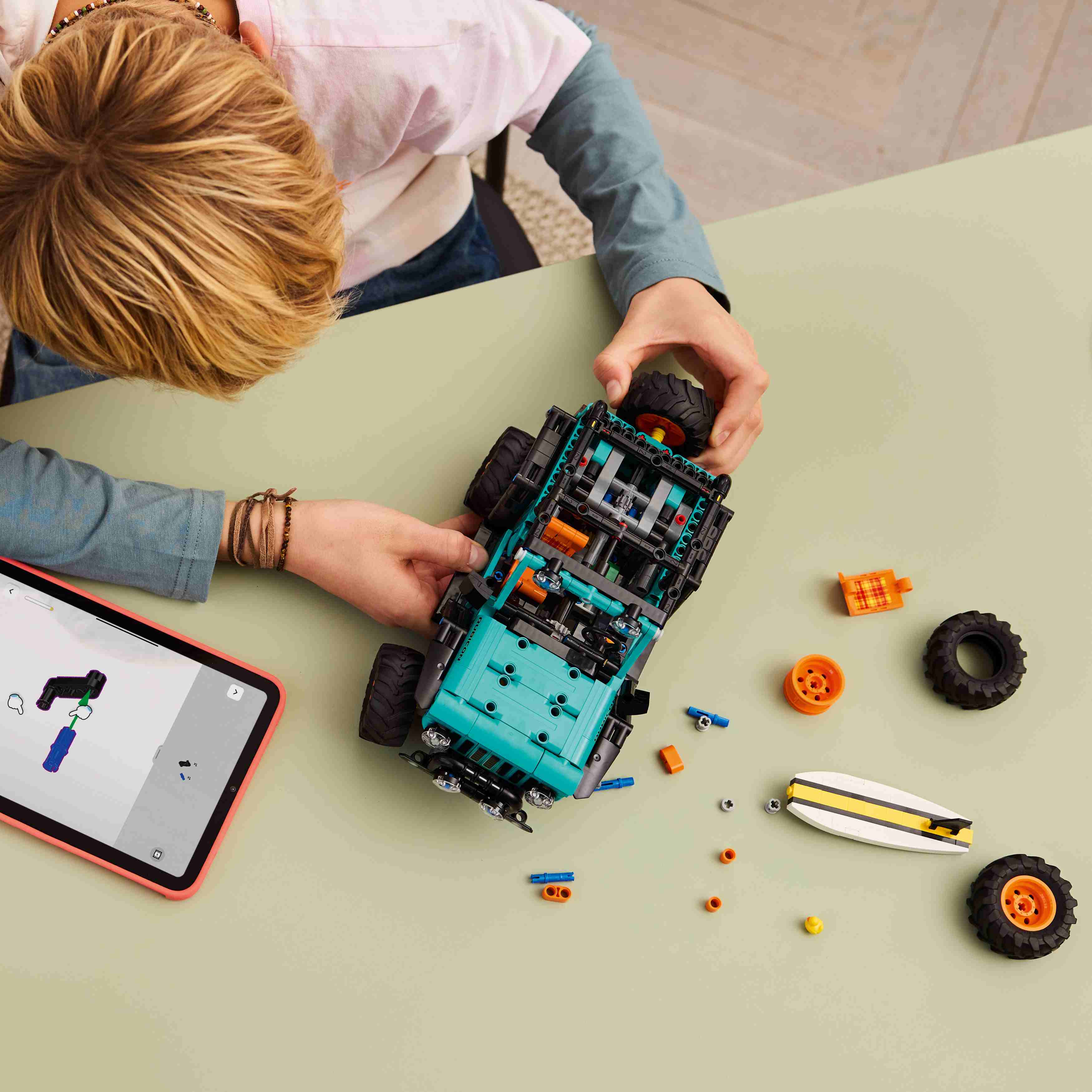 BrickMagic.Asia | 42227 LEGO® Technic™Jeep® Wrangler Rubicon SUV